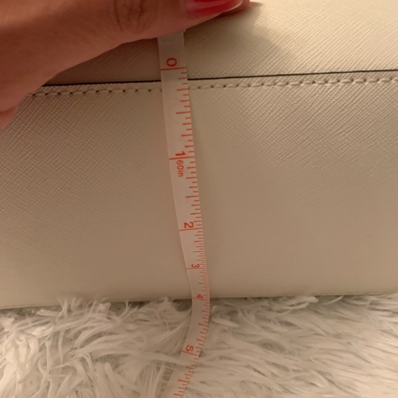 Sold!! Kate Spade ♠️ Medium leather straw satche - Picture 8 of 15